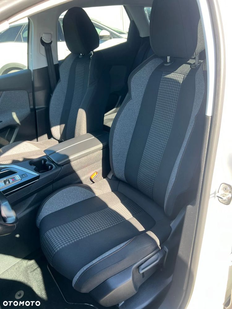 Peugeot 3008 - 10