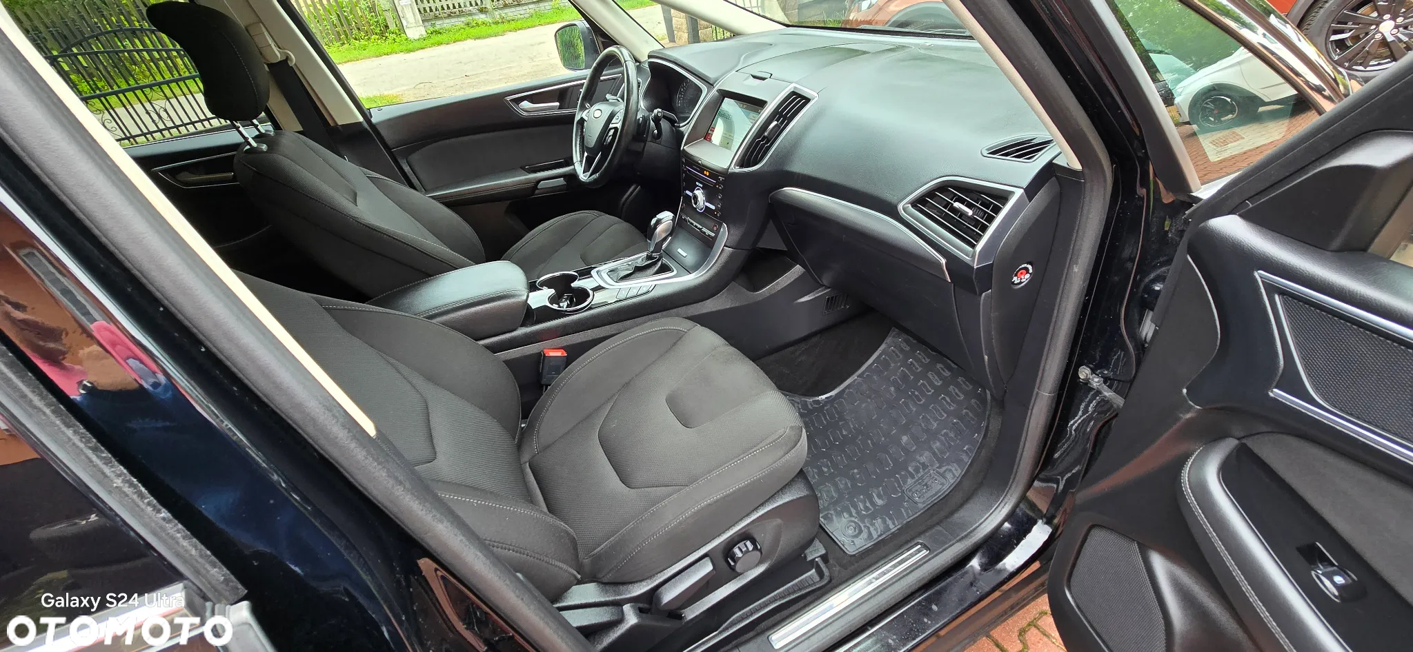 Ford S-Max - 14