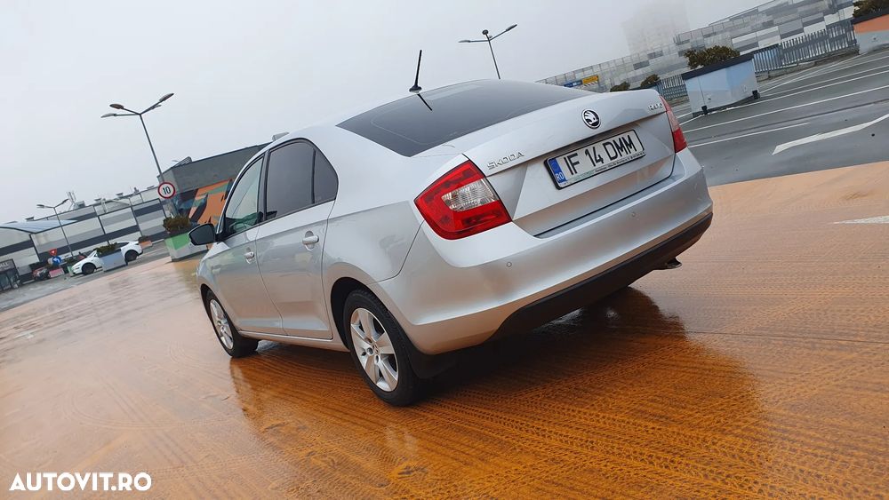 Skoda RAPID 1.2 TSI Style - 34