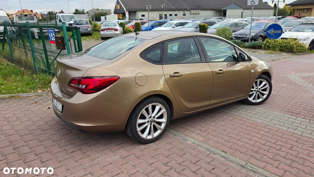 Opel Astra 1.4 Turbo Active - 18
