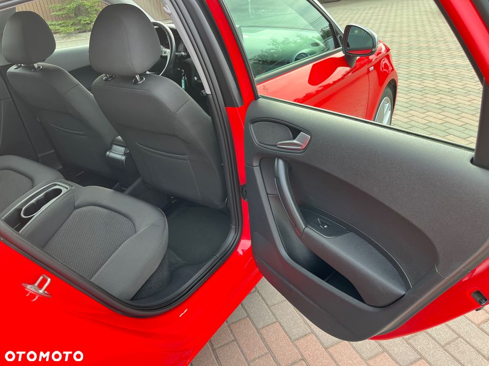 Audi A1 Sportback 1.6 TDI S line edition - 31