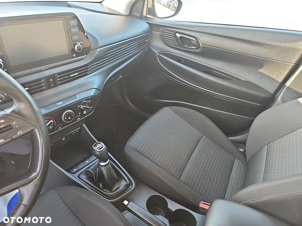 Hyundai i20 1.2 Modern - 16