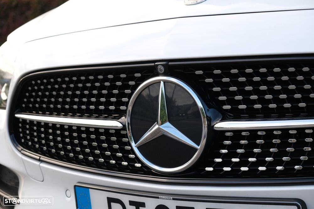 Mercedes-Benz E 220 d AMG Line - 32