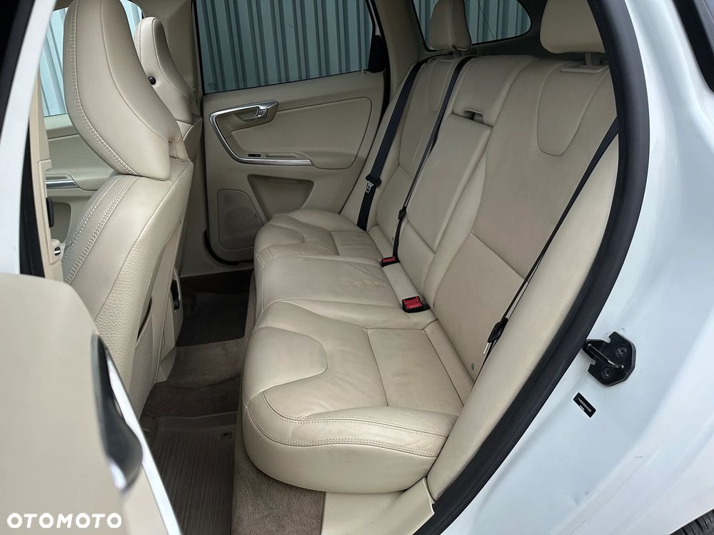 Volvo XC 60 3.2 AWD Summum - 34