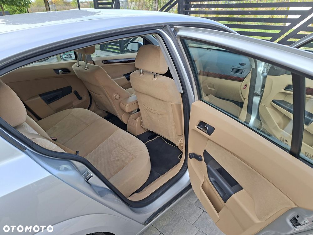 Opel Astra - 16