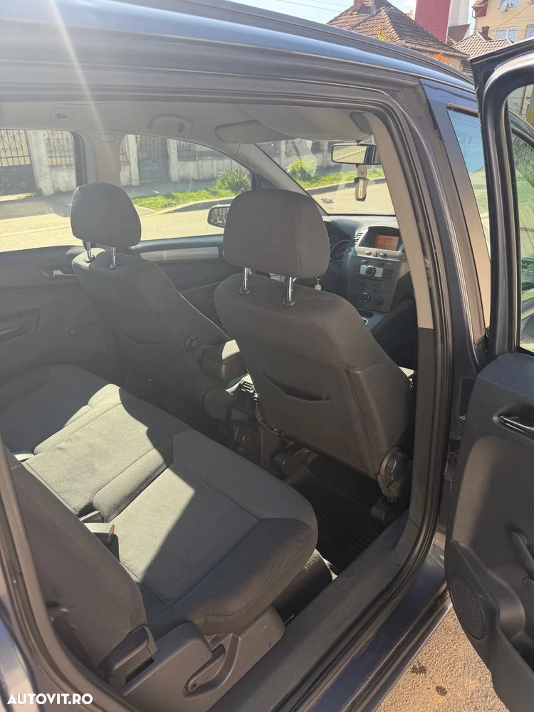 Opel Zafira 1.9 CDTI Essentia - 8