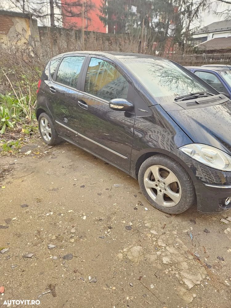 Mercedes-Benz A - 2