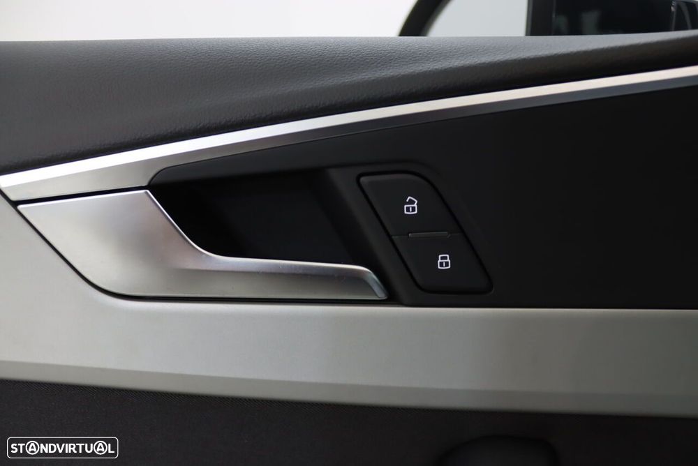 Audi A4 Avant 35 TDI Fleet Edition S tronic - 17