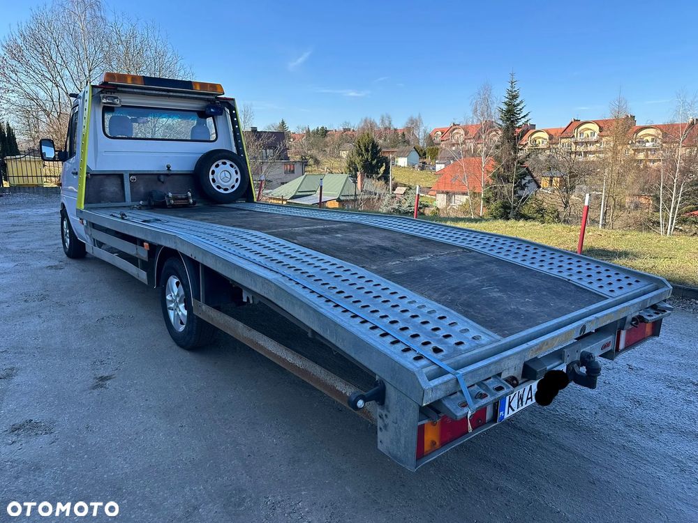 Mercedes-Benz Sprinter - 3