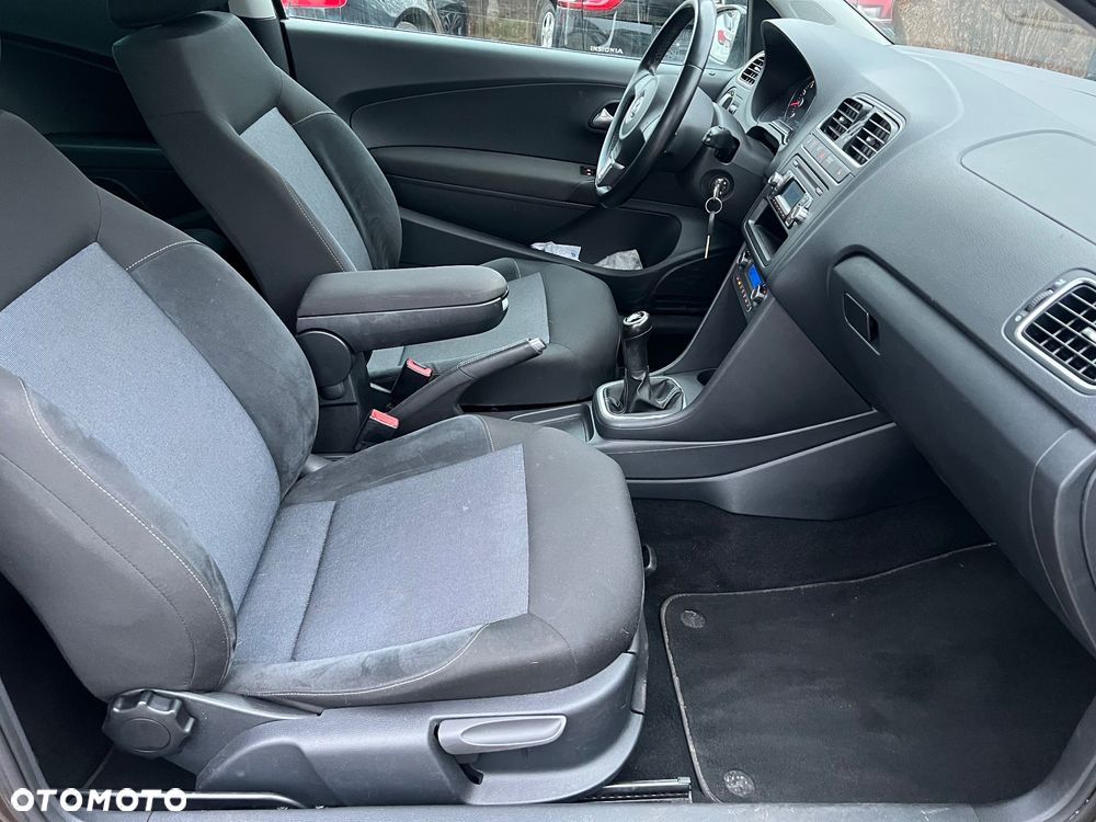 Volkswagen Polo 1.2 Style - 28