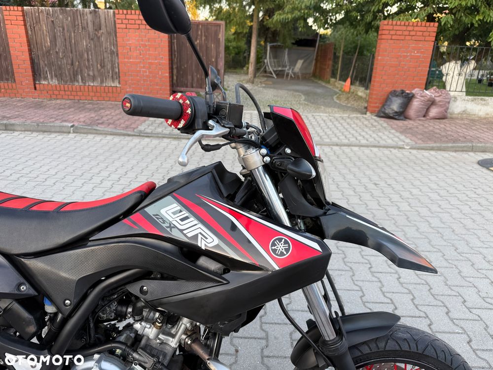 Yamaha WR - 8