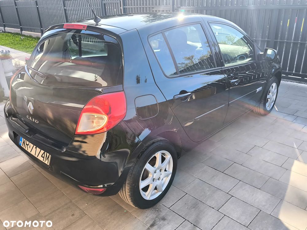 Renault Clio 1.2 16V Expression - 4