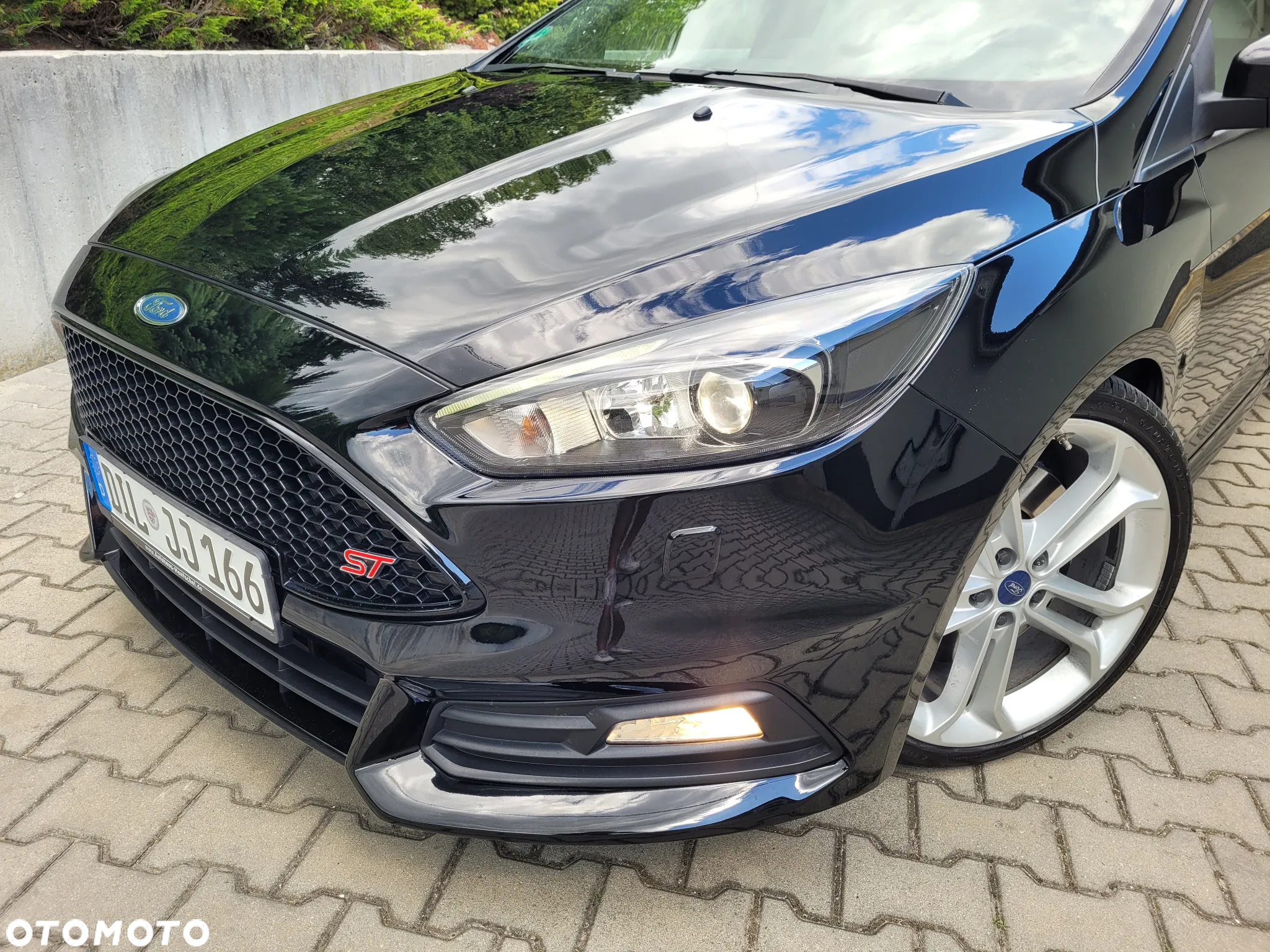 Ford Focus Turnier 2.0 TDCi ST mit Leder-Sport-Paket - 34