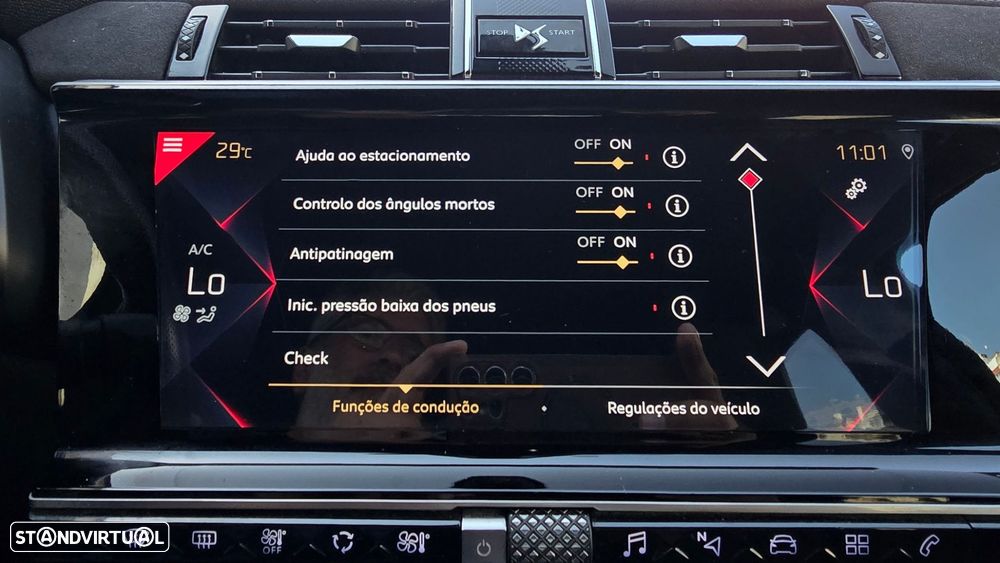 DS DS7 Crossback - 27