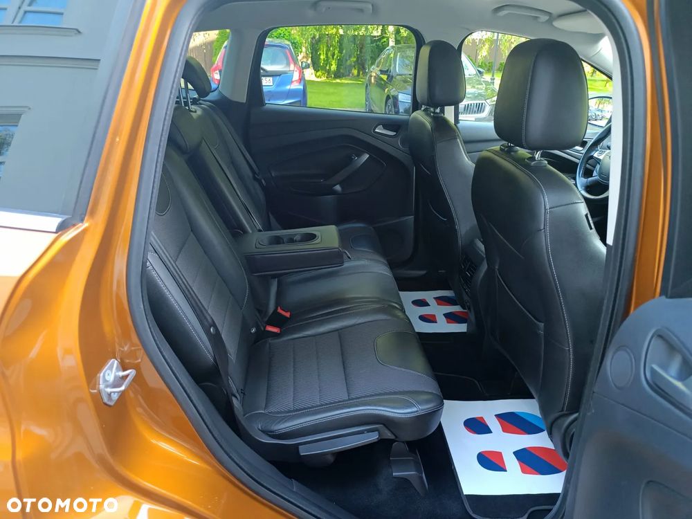 Ford Kuga 2.0 TDCi 4x4 Titanium - 34