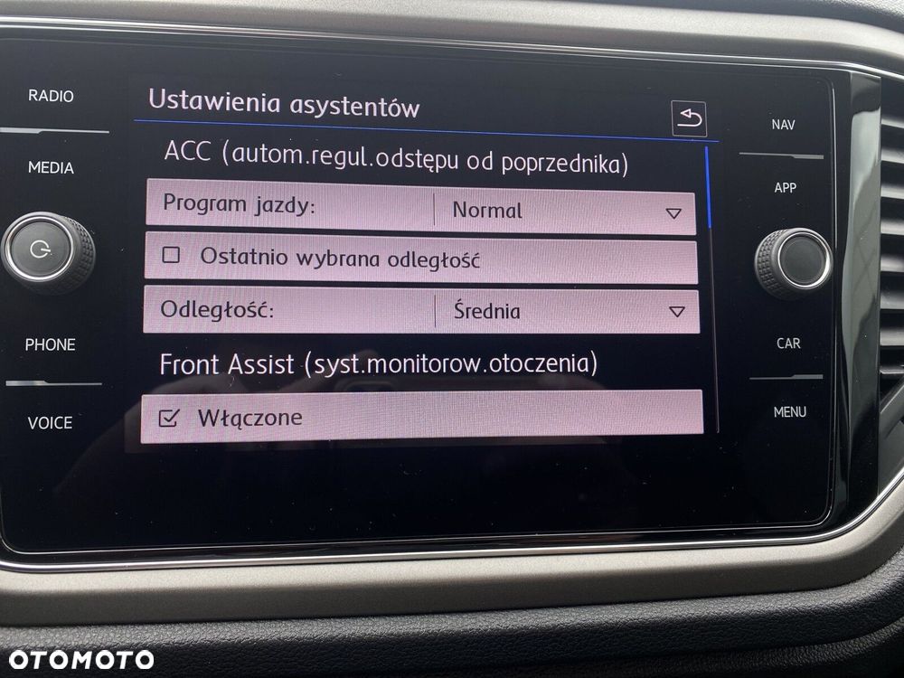 Volkswagen T-Roc - 24