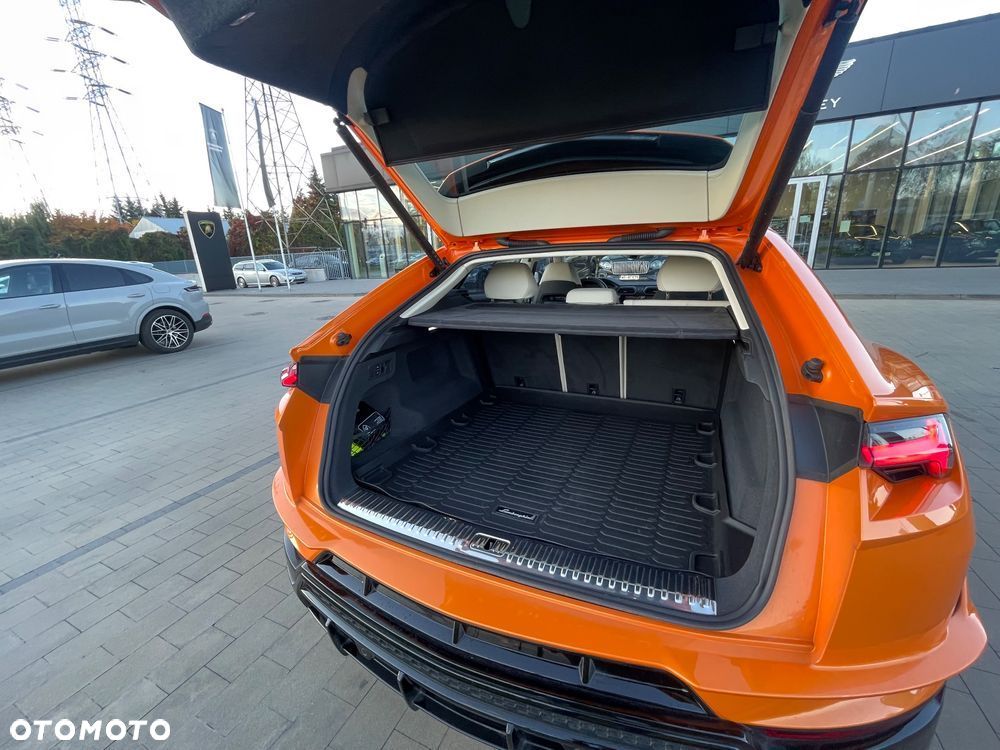 Lamborghini Urus - 3