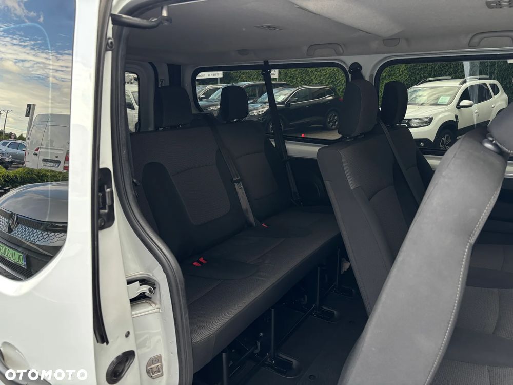 Renault Trafic 2.0 dCi - 10