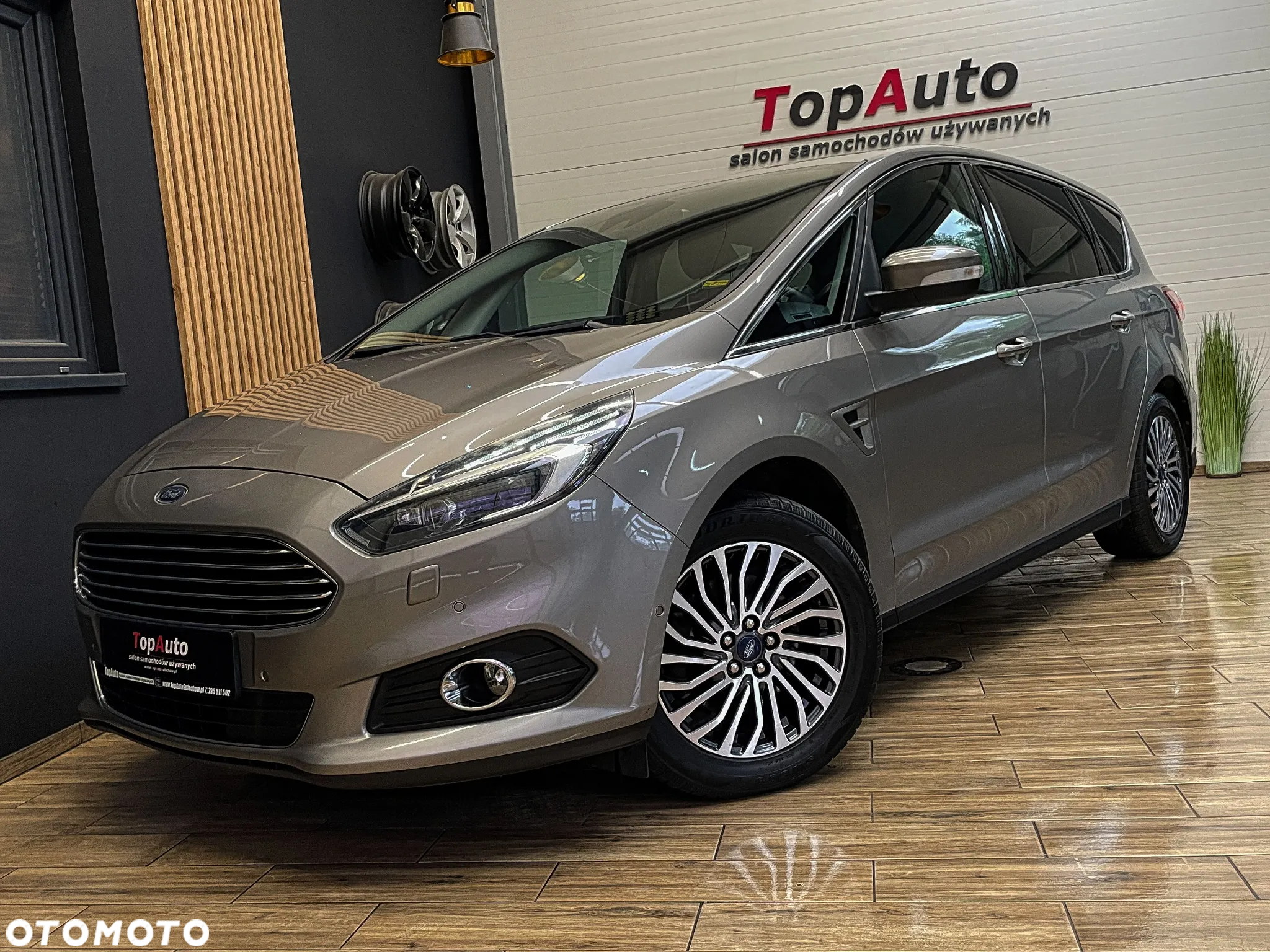 Ford S-Max 2.0 EcoBoost Titanium - 2