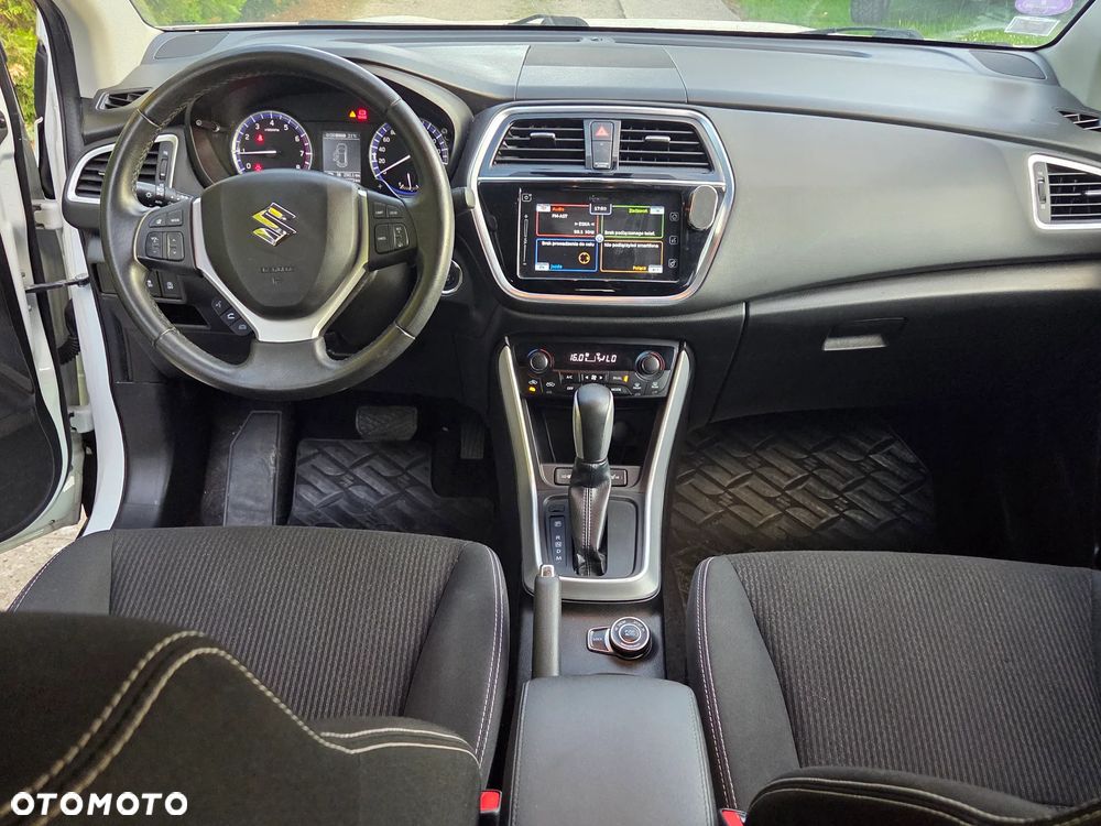 Suzuki SX4 S-Cross 1.4 T Premium 4WD - 10