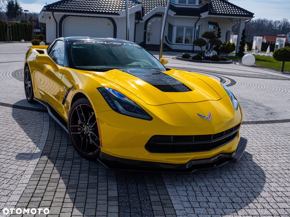 Chevrolet Corvette - 1