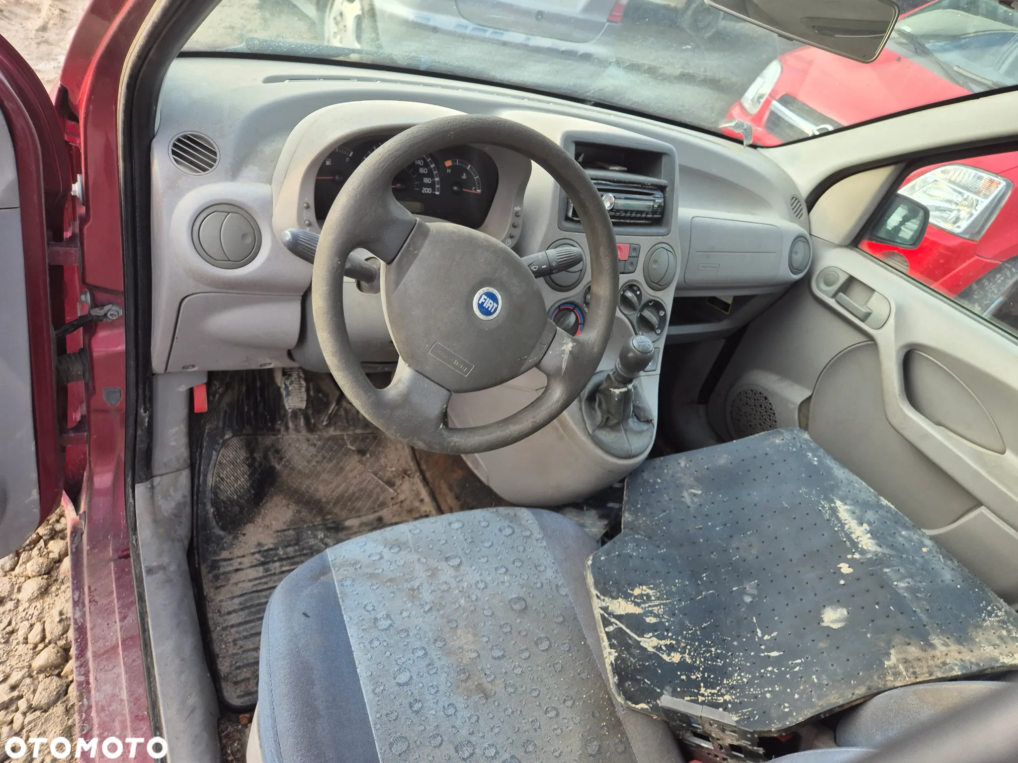 FIAT PANDA fotel fotele kanapa deska kokpit podsufitka boczek boczki klamka podłokietnik licznik prędkościomierz panel szyb - 2