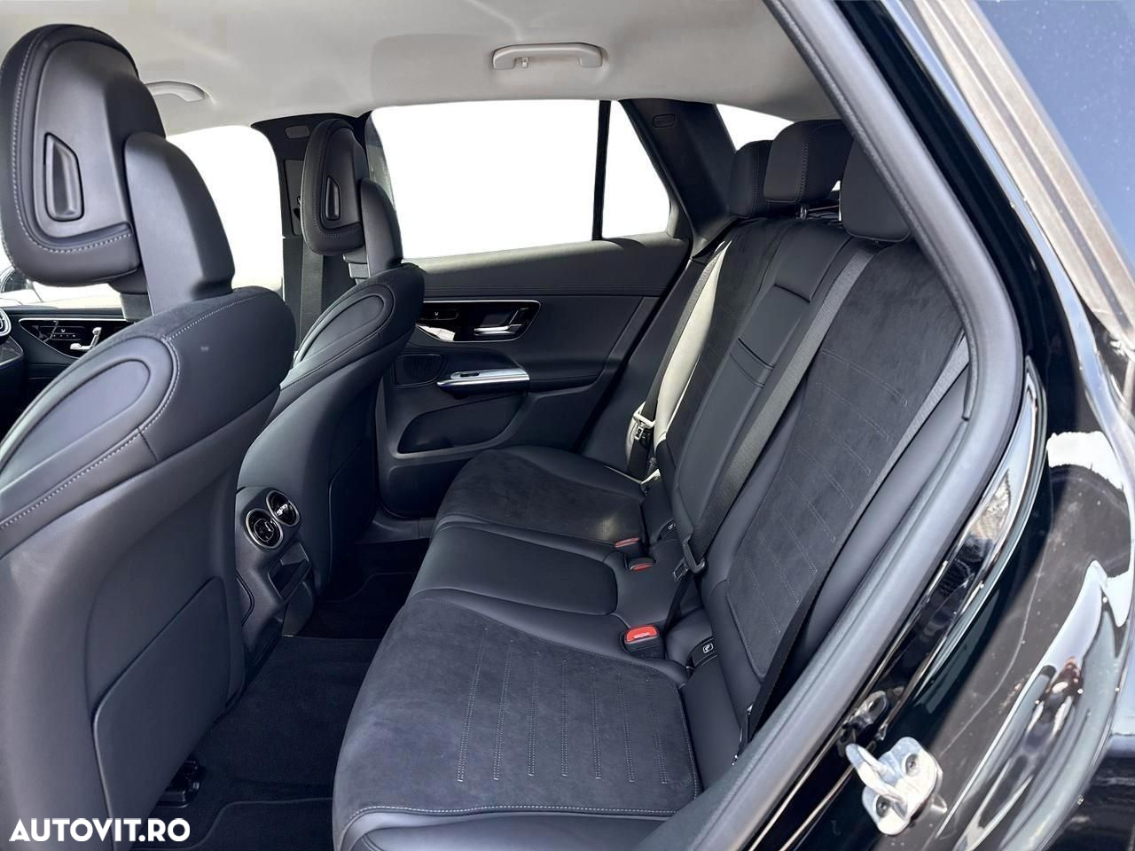 Mercedes-Benz GLC 300 e 4MATIC - 10