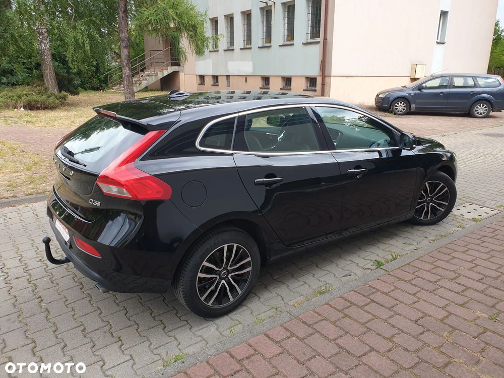 Volvo V40 D3 Inscription - 4