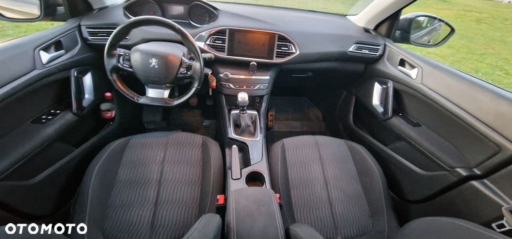 Peugeot 308 BlueHDi 120 Stop & Start Business-Line - 25