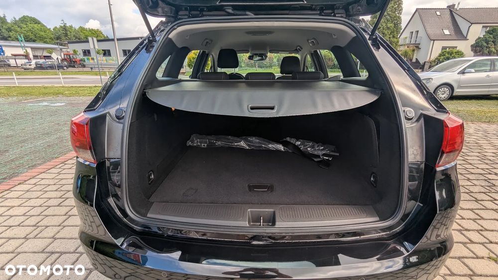 Opel Astra 1.2 T Edition S&S - 10