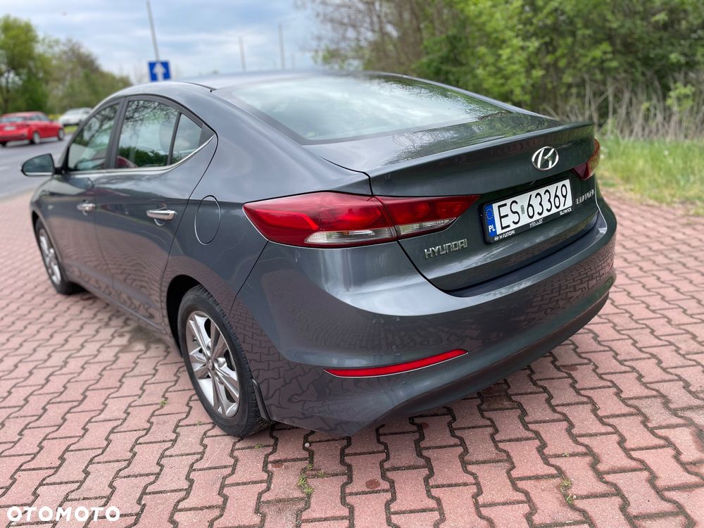 Hyundai Elantra 1.6 Classic Plus - 13