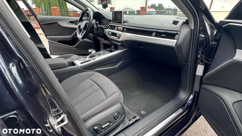 Audi A4 Avant 2.0 TDI S tronic - 24