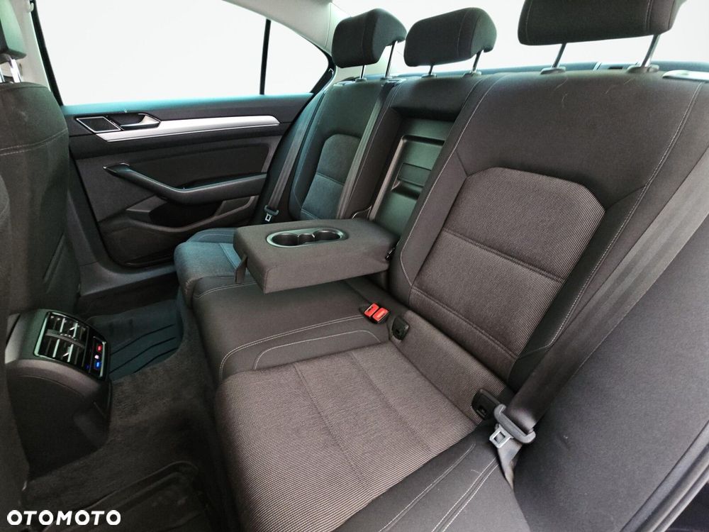 Volkswagen Passat 2.0 TDI BMT Comfortline - 33