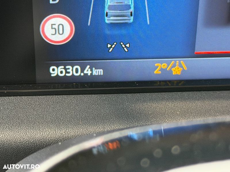 Ford Tourneo Custom - 4