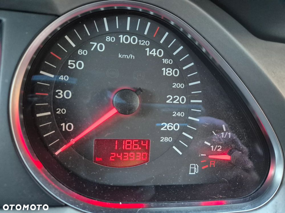 Audi A6 Avant - 3