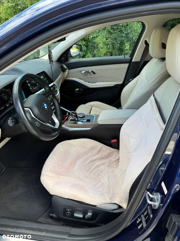BMW Seria 3 320d MHEV Luxury Line - 12