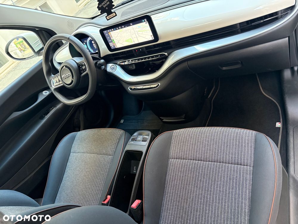 Fiat 500e La Prima - 16