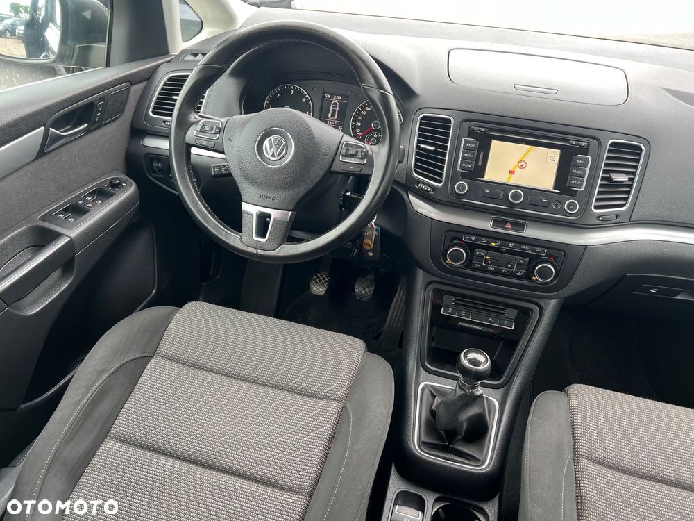Volkswagen Sharan 2.0 TDI Comfortline - 18