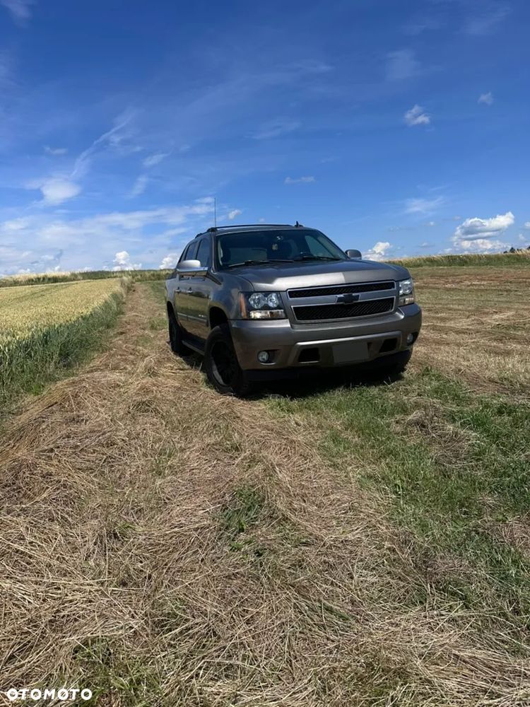 Chevrolet Avalanche - 6