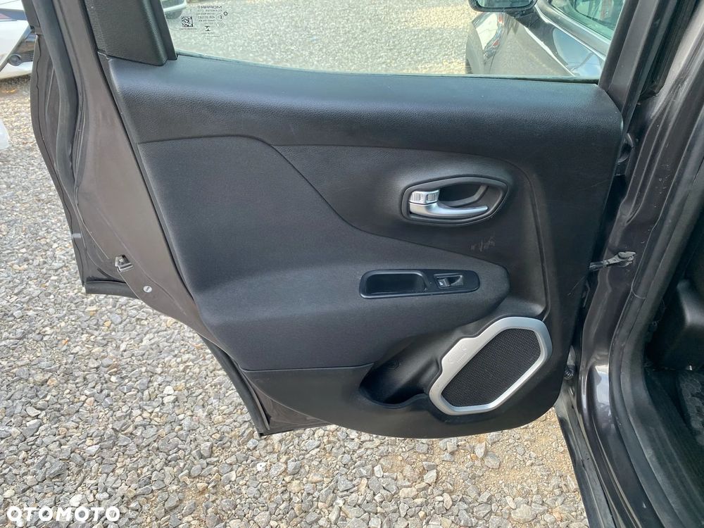 Jeep Renegade 1.6 E-TorQ Longitude FWD - 18