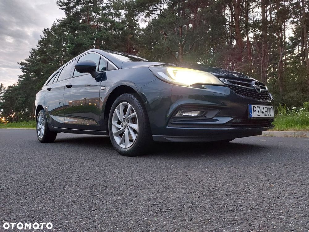 Opel Astra 1.6 CDTI Elite - 2