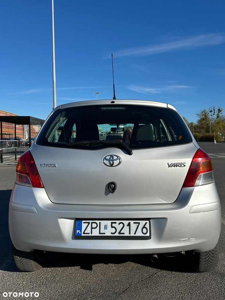 Toyota Yaris 1.33 VVT-i Sol - 5