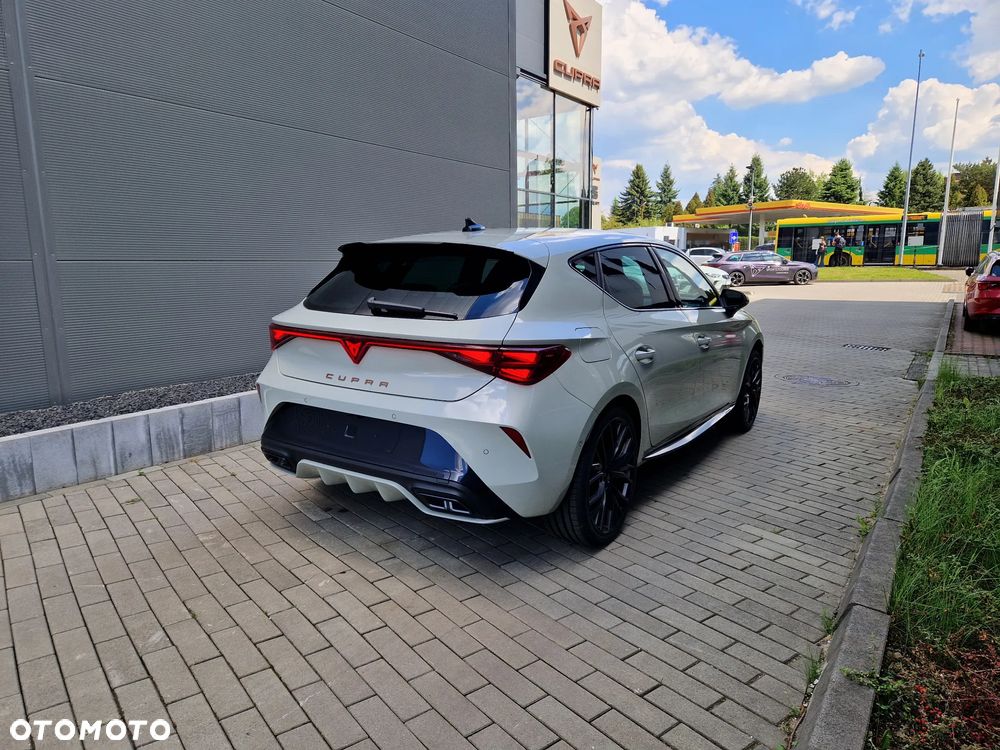 Cupra Leon 1.5 eTSI mHEV DSG - 5