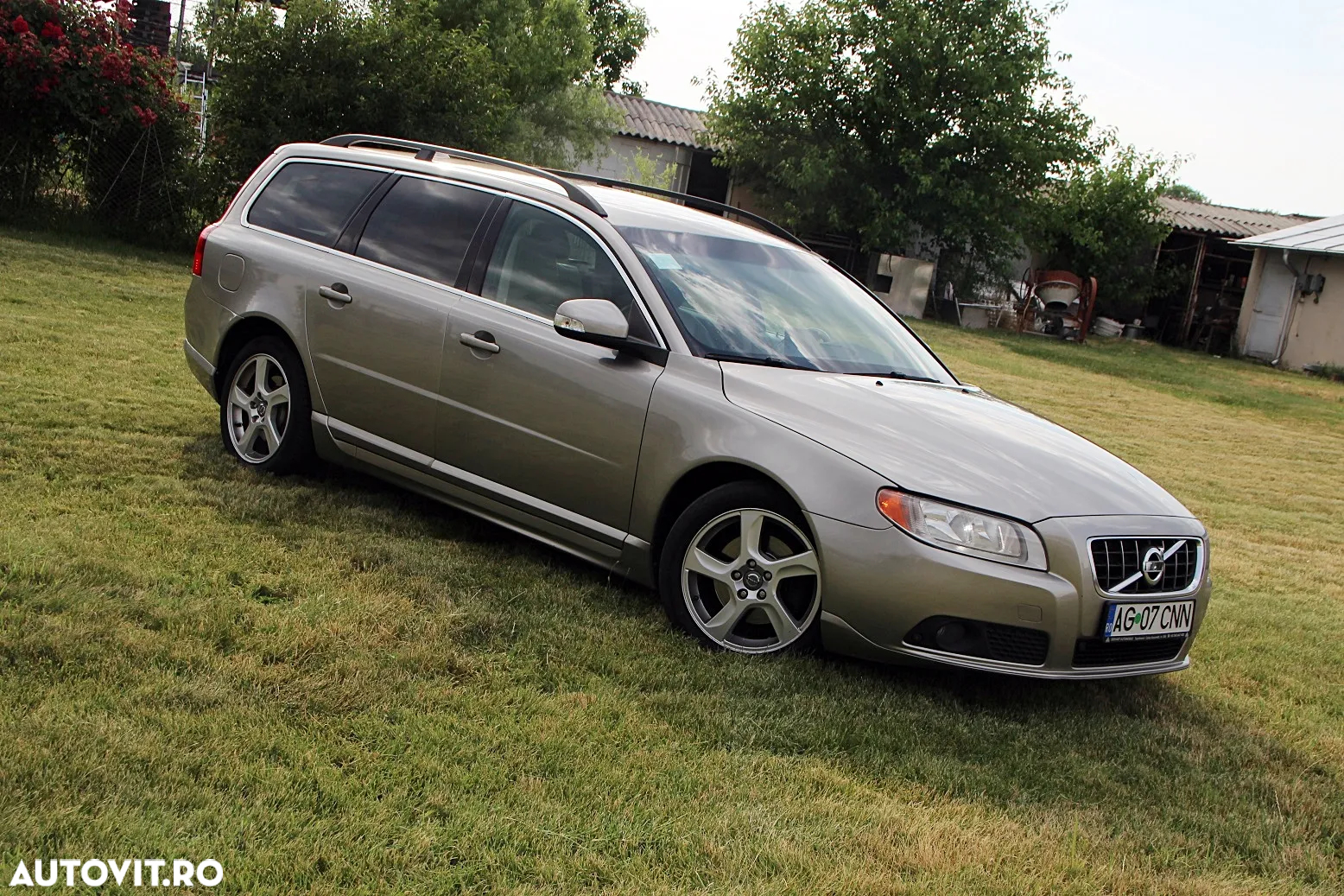 Volvo V70 D2 Summum - 4