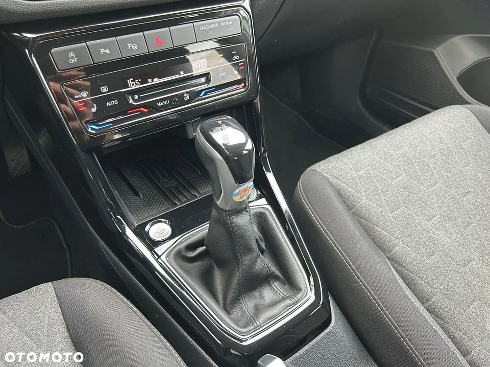 Volkswagen T-Cross - 26