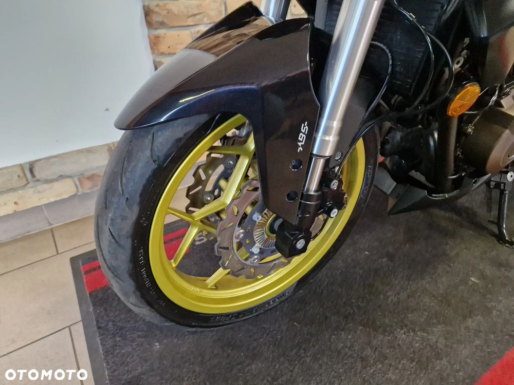 QJMOTOR SRK 700 - 20
