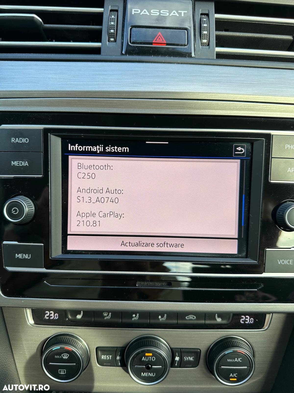 Volkswagen Passat - 27