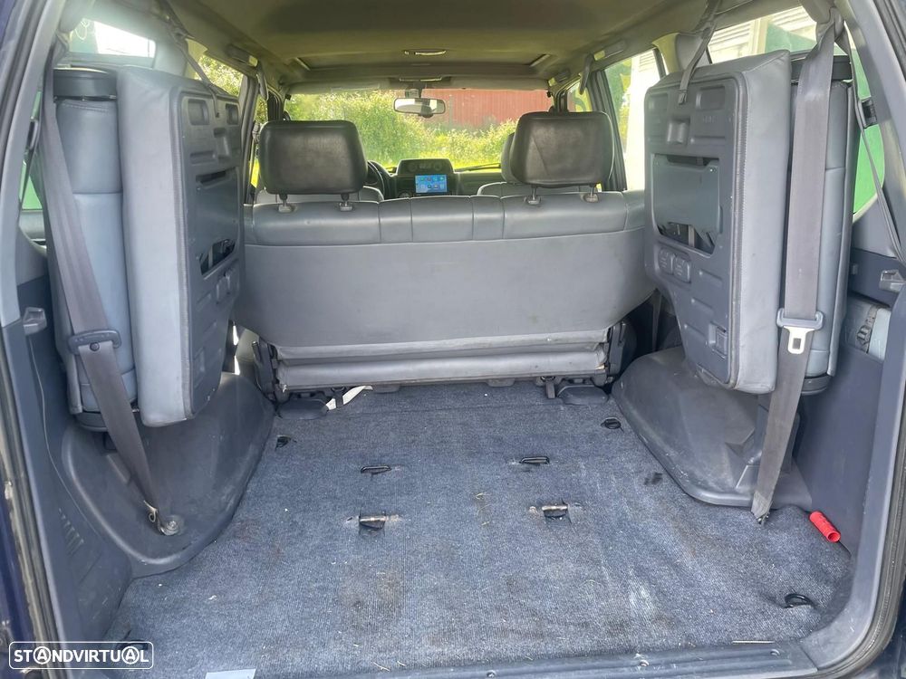 Toyota Land Cruiser - 12