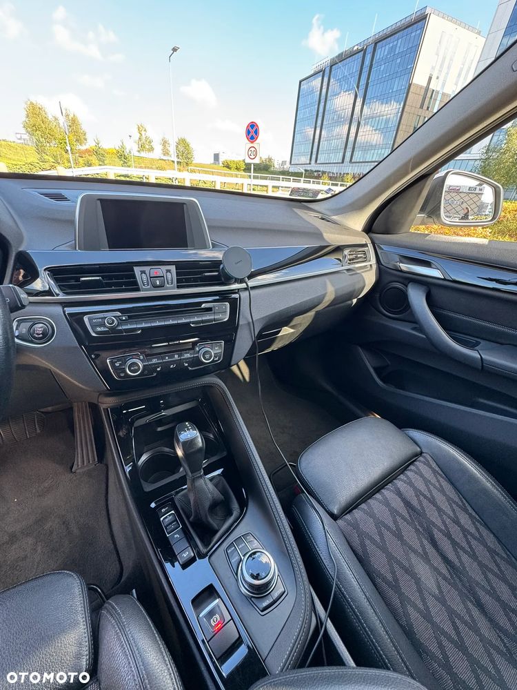 BMW X1 xDrive20i xLine - 23