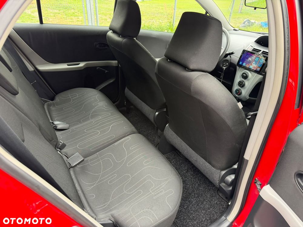 Toyota Yaris - 6